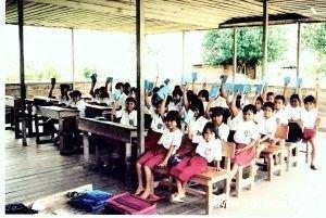 Murid-murid merima Alkitab